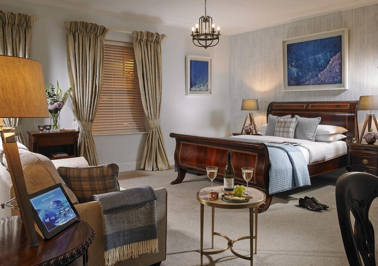 The Blue Haven Hotel Кинсэйл Экстерьер фото