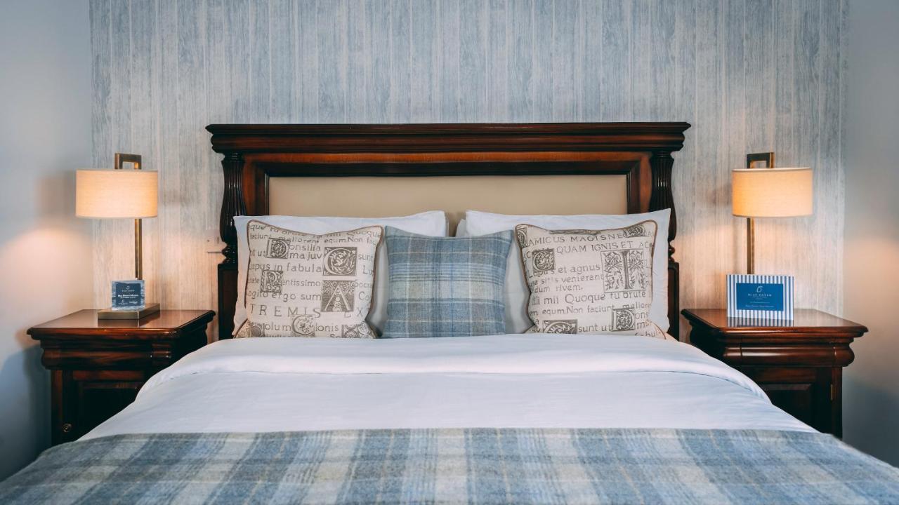 The Blue Haven Hotel Кинсэйл Экстерьер фото